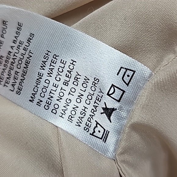 Elegant Light Blazer - Picture 5 of 6